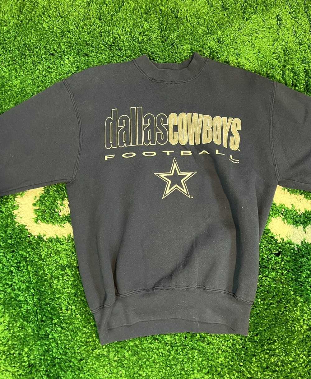1996 Dallas Cowboys Taz vintage NFL Crewneck sweatshirt. Tagged as a large
