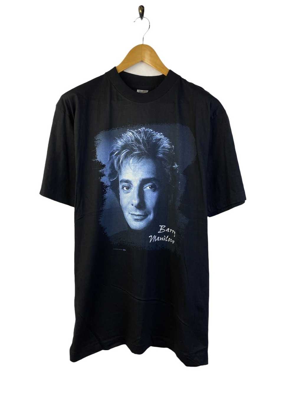 Vintage Vintage T Shirt Barry Manilow 1995 World … - image 1