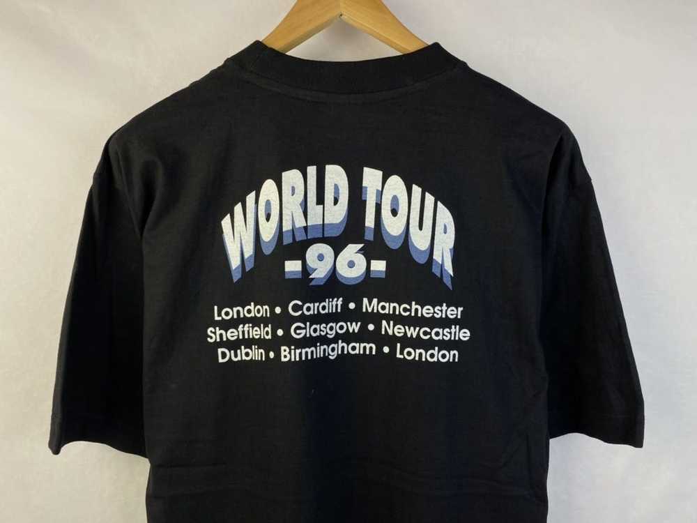 Vintage Vintage T Shirt Barry Manilow 1995 World … - image 6
