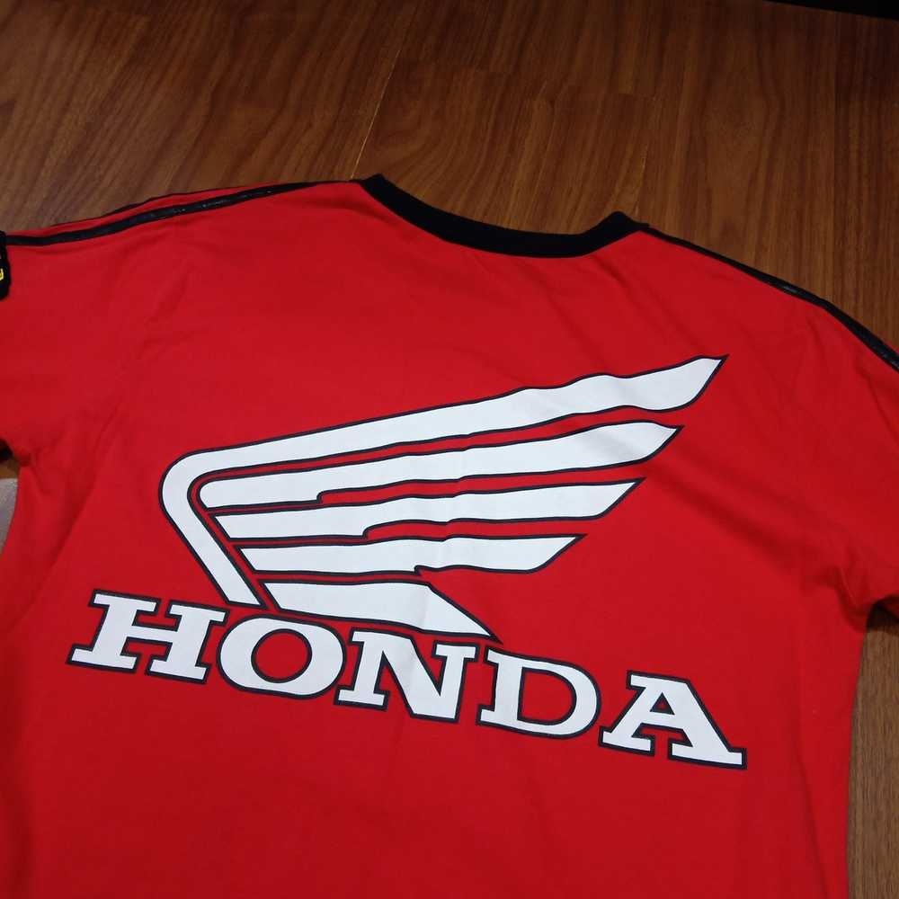 Honda × Racing honda racing team international Tshirt - Gem