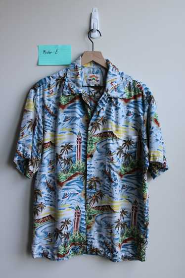 KC Royals Mens Minitmart Hawaiian Short Sleeve Silk Button Up Shirt Size M