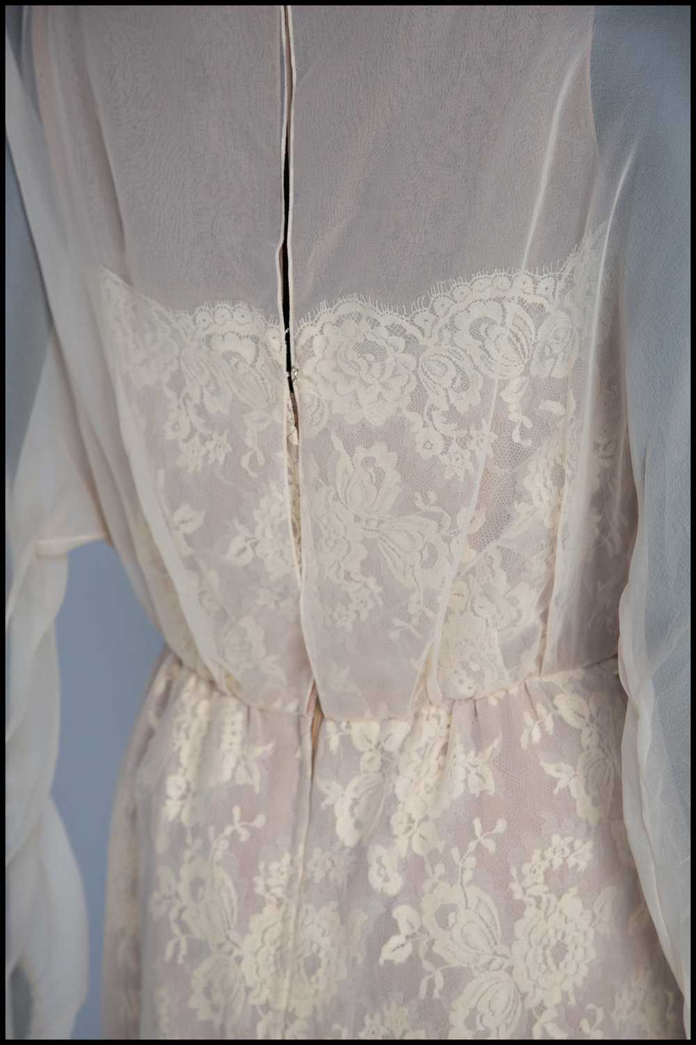 Vintage 1960s Travilla Champagne Lace Wiggle Dress - image 11