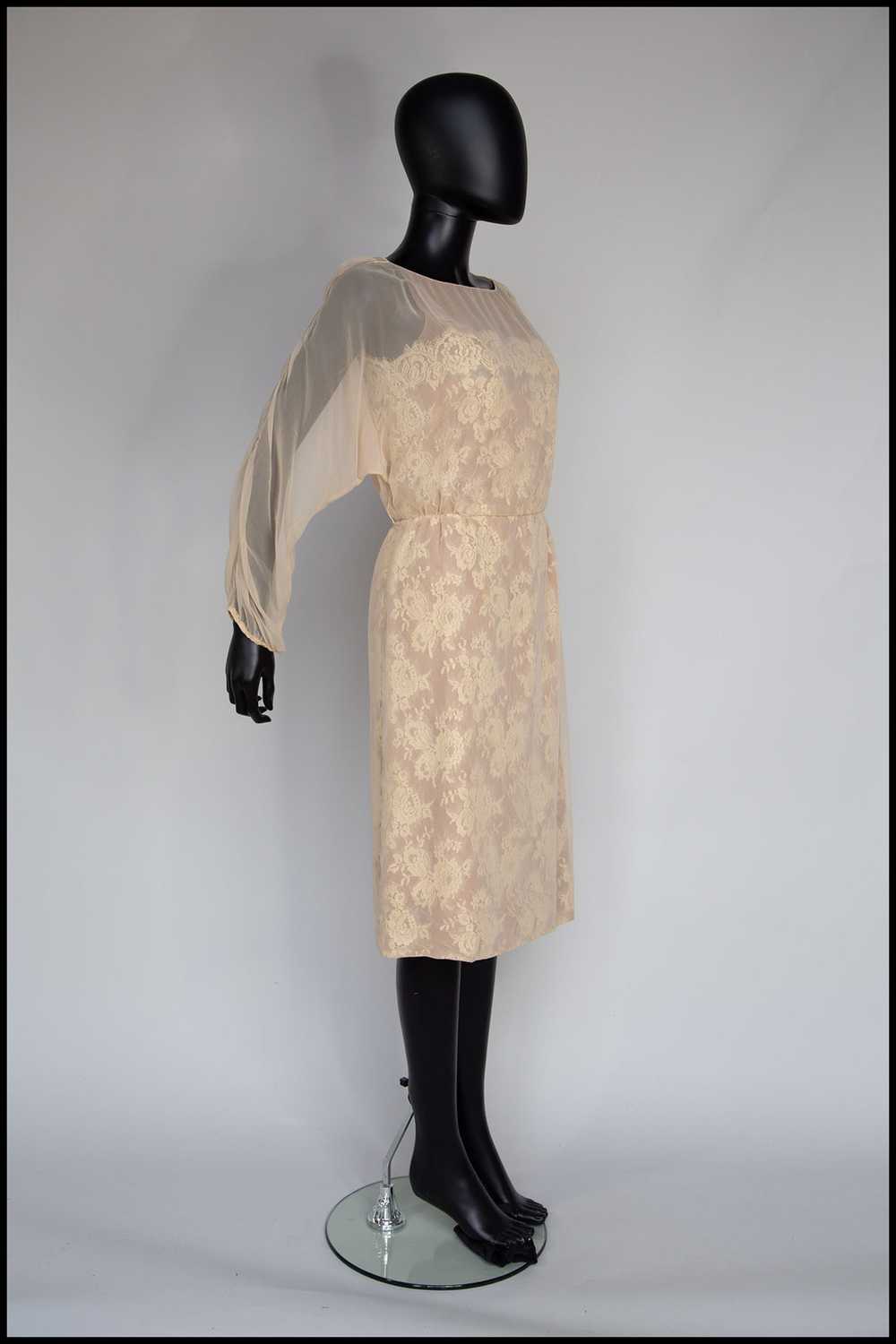 Vintage 1960s Travilla Champagne Lace Wiggle Dress - image 6