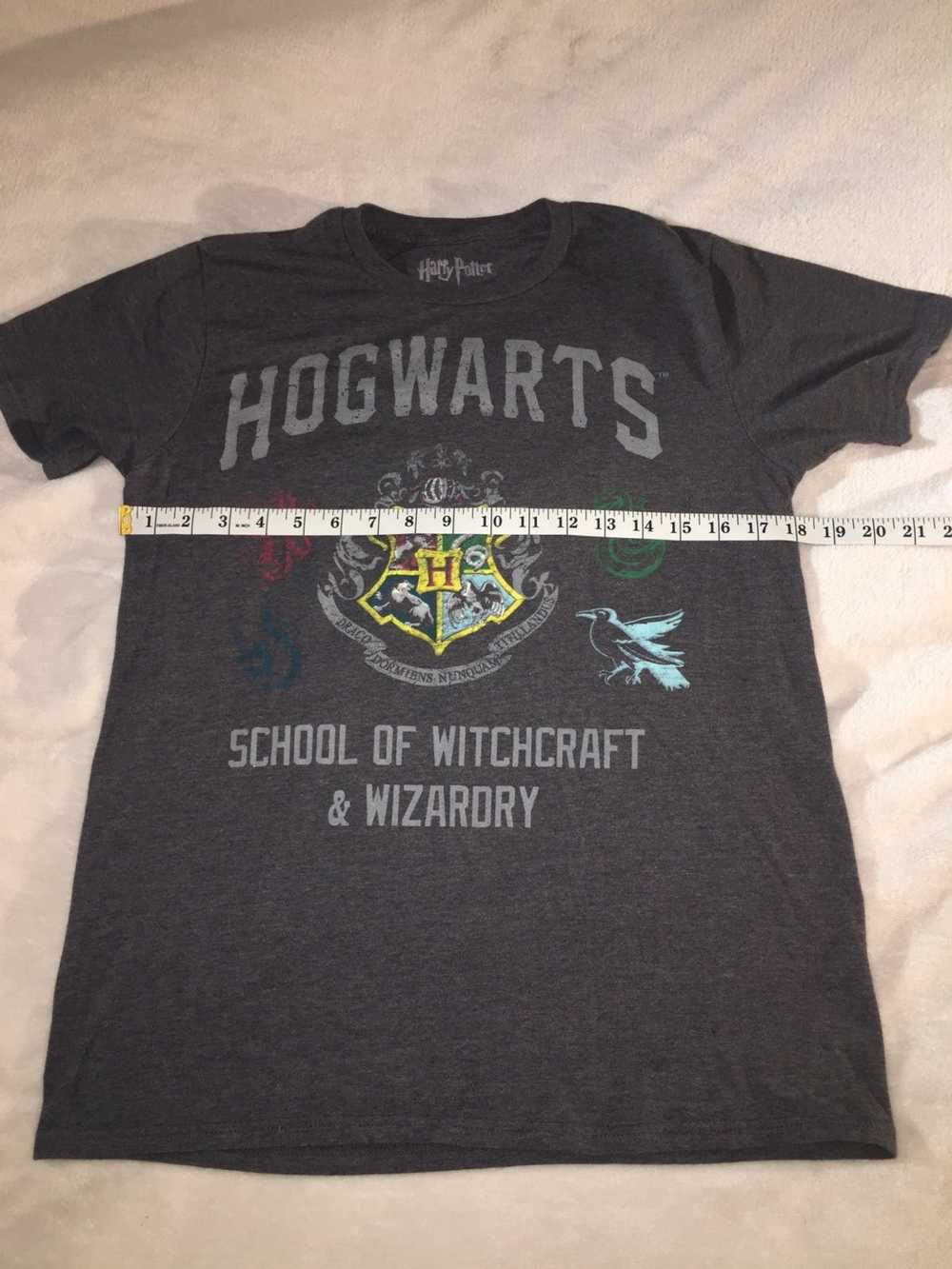 Streetwear Harry Potter x Hogwarts Graphic Tee - image 4