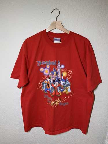 Disney Disneyland Resorts Red T-Shirt Size XL