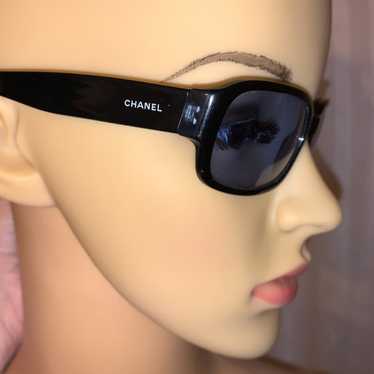 CHANEL 5279-A round circular COCO Mark sunglasses black plastic Women