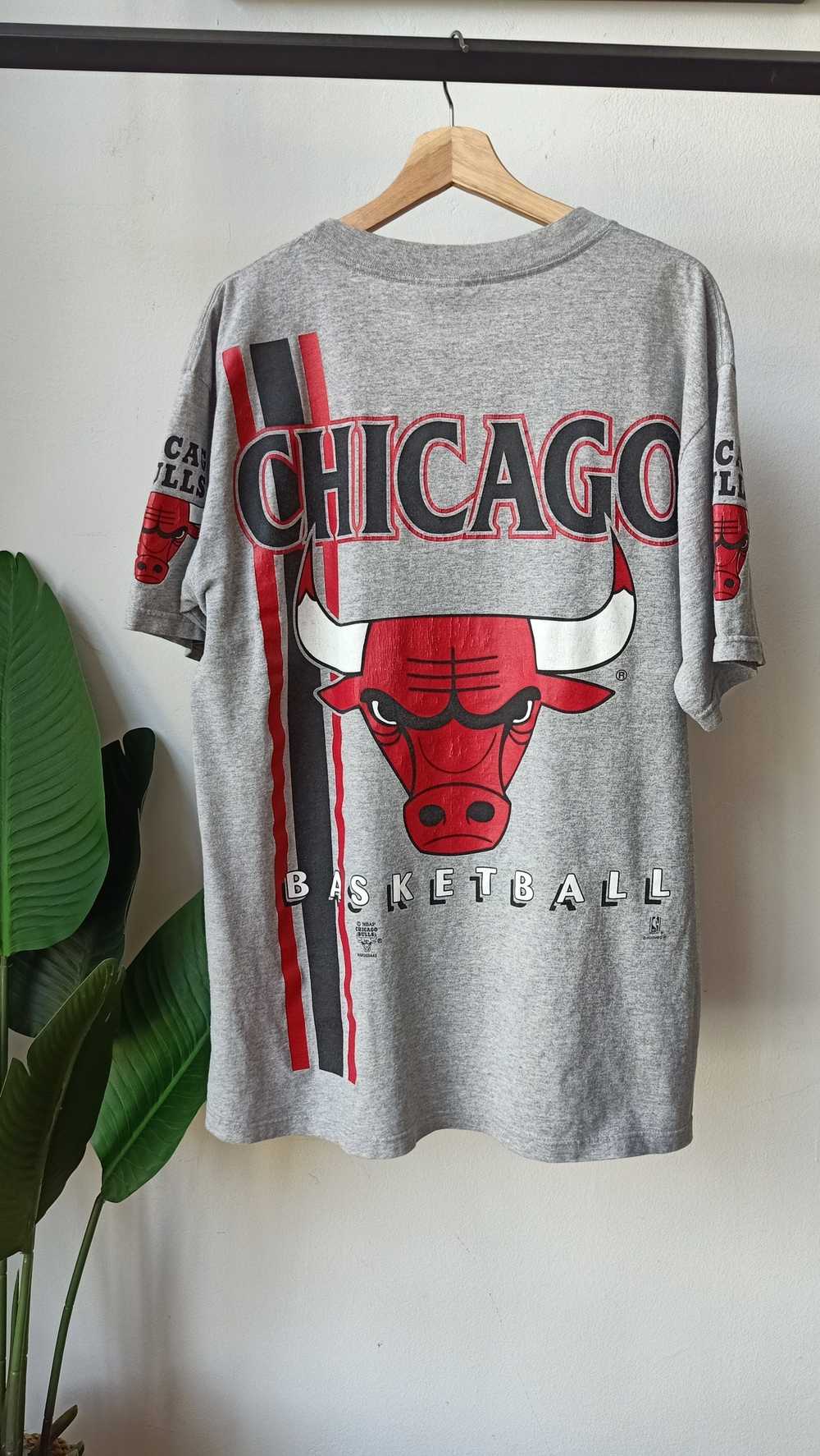 🐂🐂🐂 Vintage 1998 Chicago Bulls “Rap Tee” size XXL