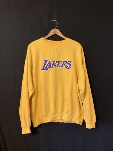 Los Angeles Lakers Courtside Chrome Men's Nike NBA T-Shirt. Nike JP