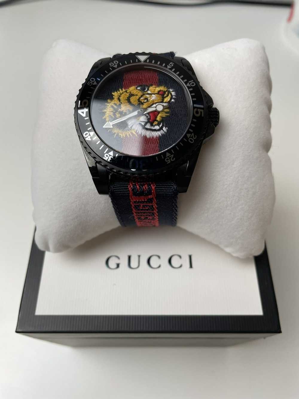 Gucci Gucci Men's Embroidered Tiger Dive Watch YA… - image 1