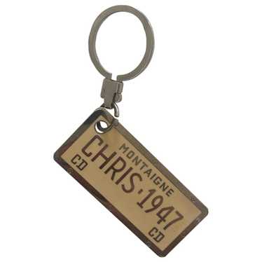 Pre-owned Christian Dior Logo Charm Keychain ($75) ❤ liked on Polyvore  featuring accessories, gold, fob key chain, logo …