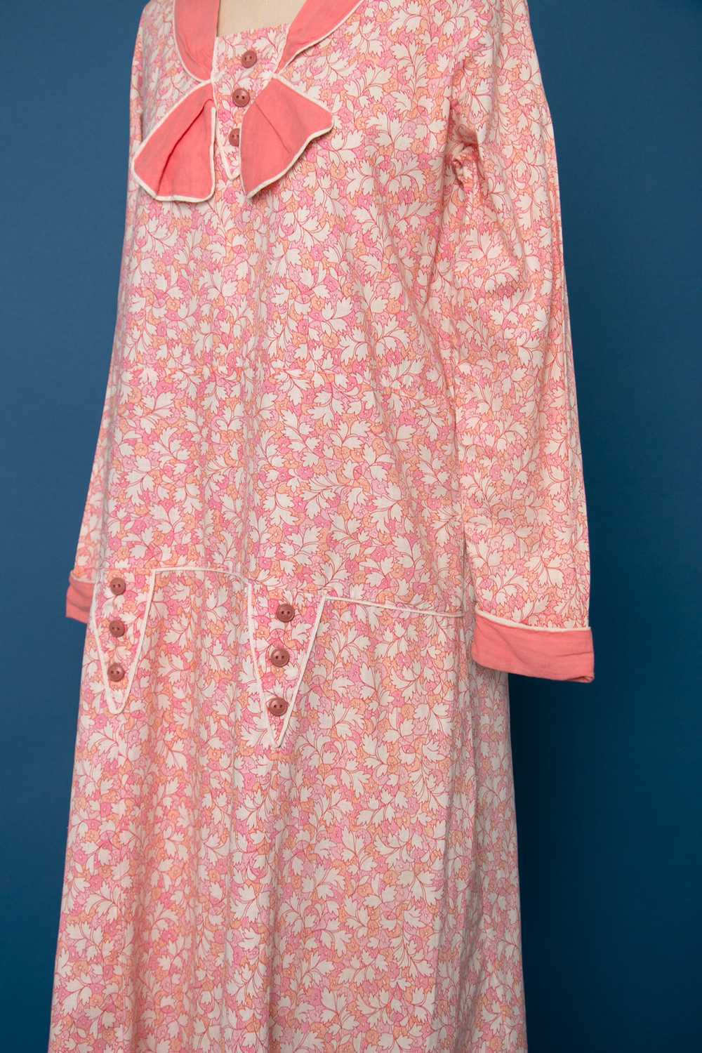Vintage 1920's Pink Floral Long Sleeved Drop Wais… - image 5
