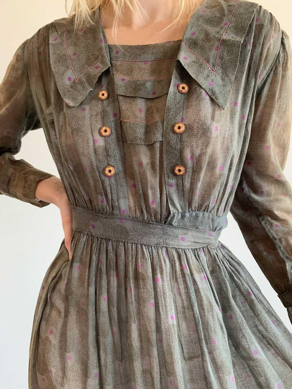 Antique Edwardian Era Grey Dress with Sailor Coll… - image 4