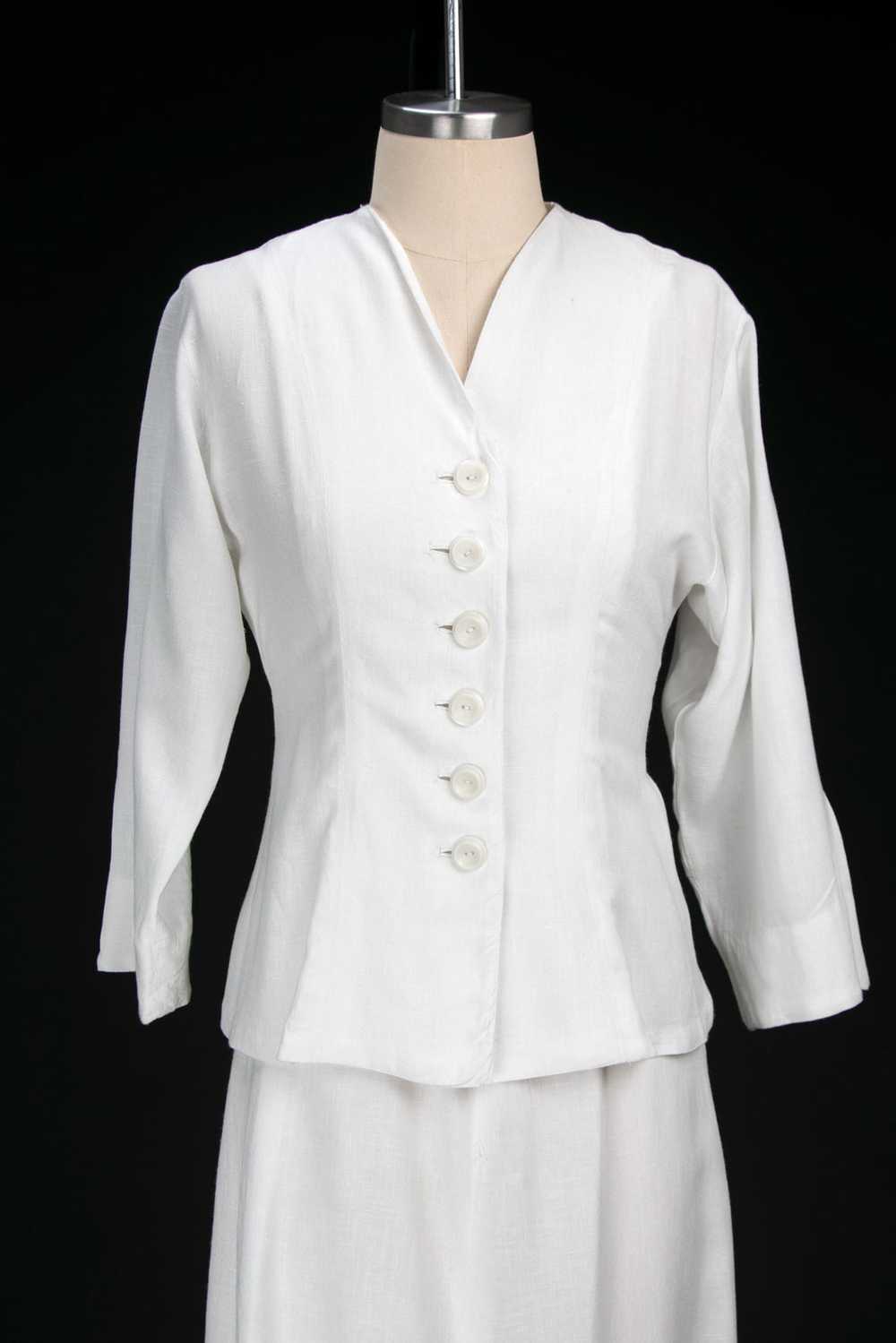 Vintage 1940's White Cotton Dress Set, Blouse & S… - image 12