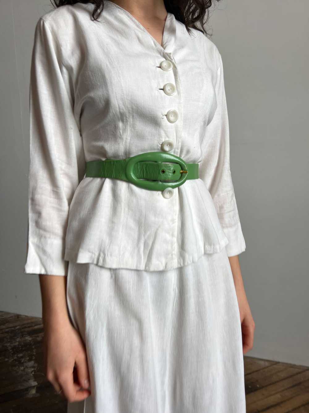 Vintage 1940's White Cotton Dress Set, Blouse & S… - image 2
