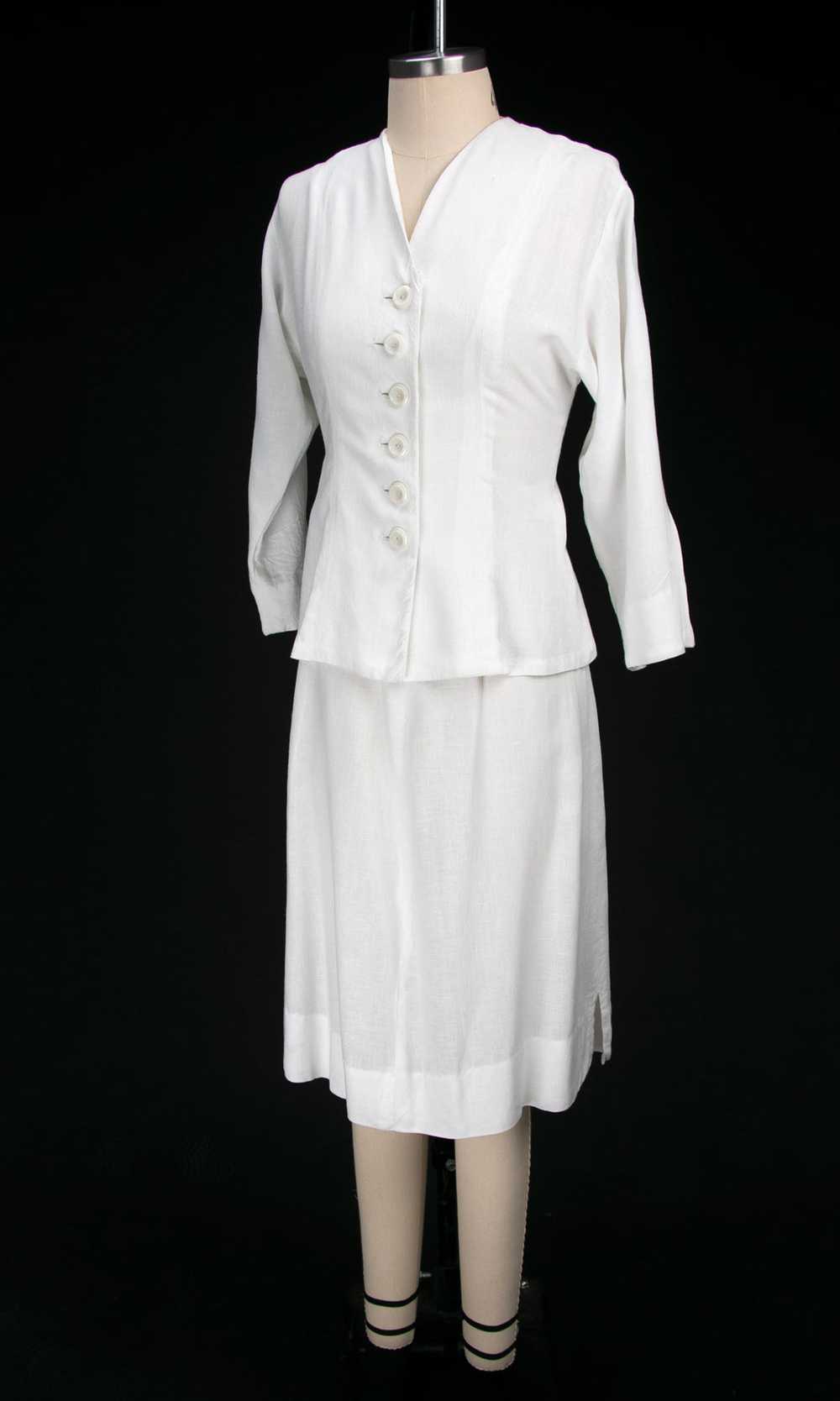 Vintage 1940's White Cotton Dress Set, Blouse & S… - image 8