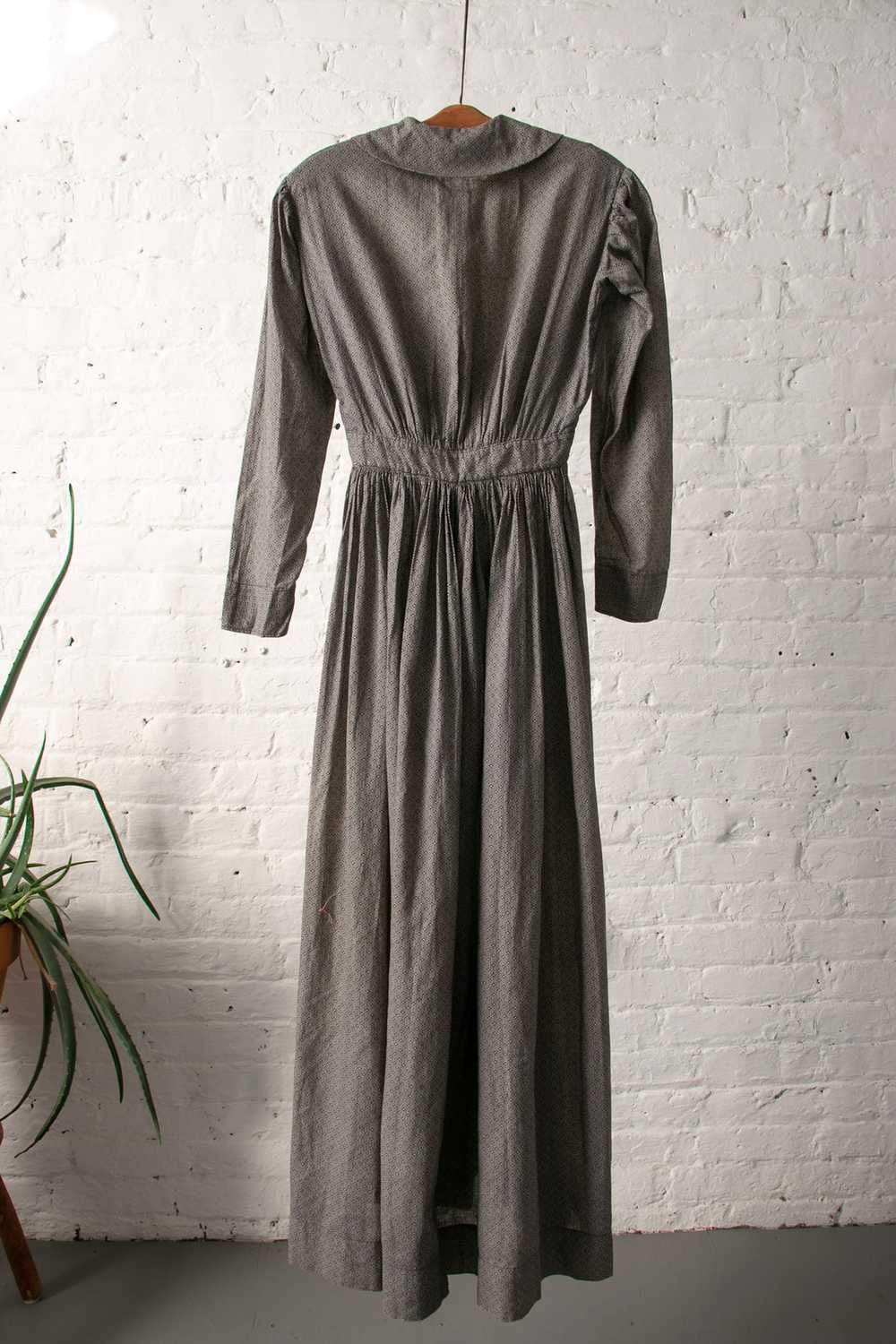 Antique 1900's Grey Calico Dress Long Sleeve Floo… - image 10