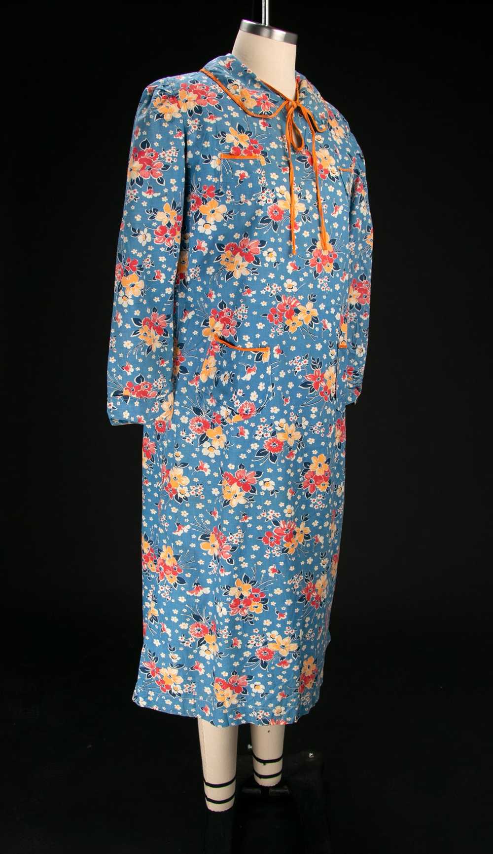 Vintage 1930's Floral Cotton Long Sleeved Day Dre… - image 10