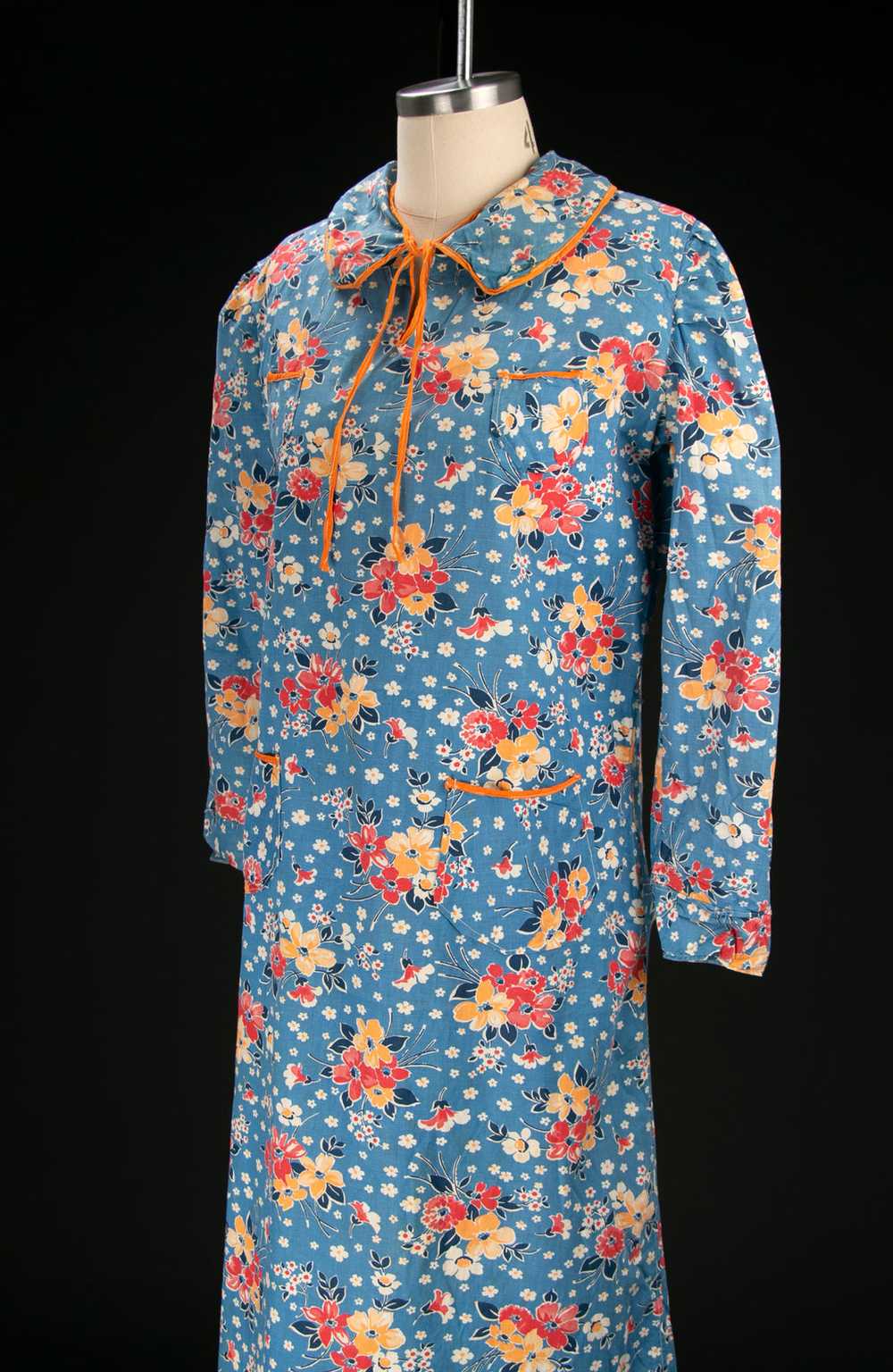 Vintage 1930's Floral Cotton Long Sleeved Day Dre… - image 12