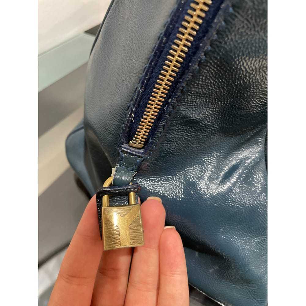 Yves Saint Laurent Chyc patent leather handbag - image 6