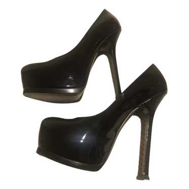 Yves Saint Laurent Trib Too patent leather heels - image 1