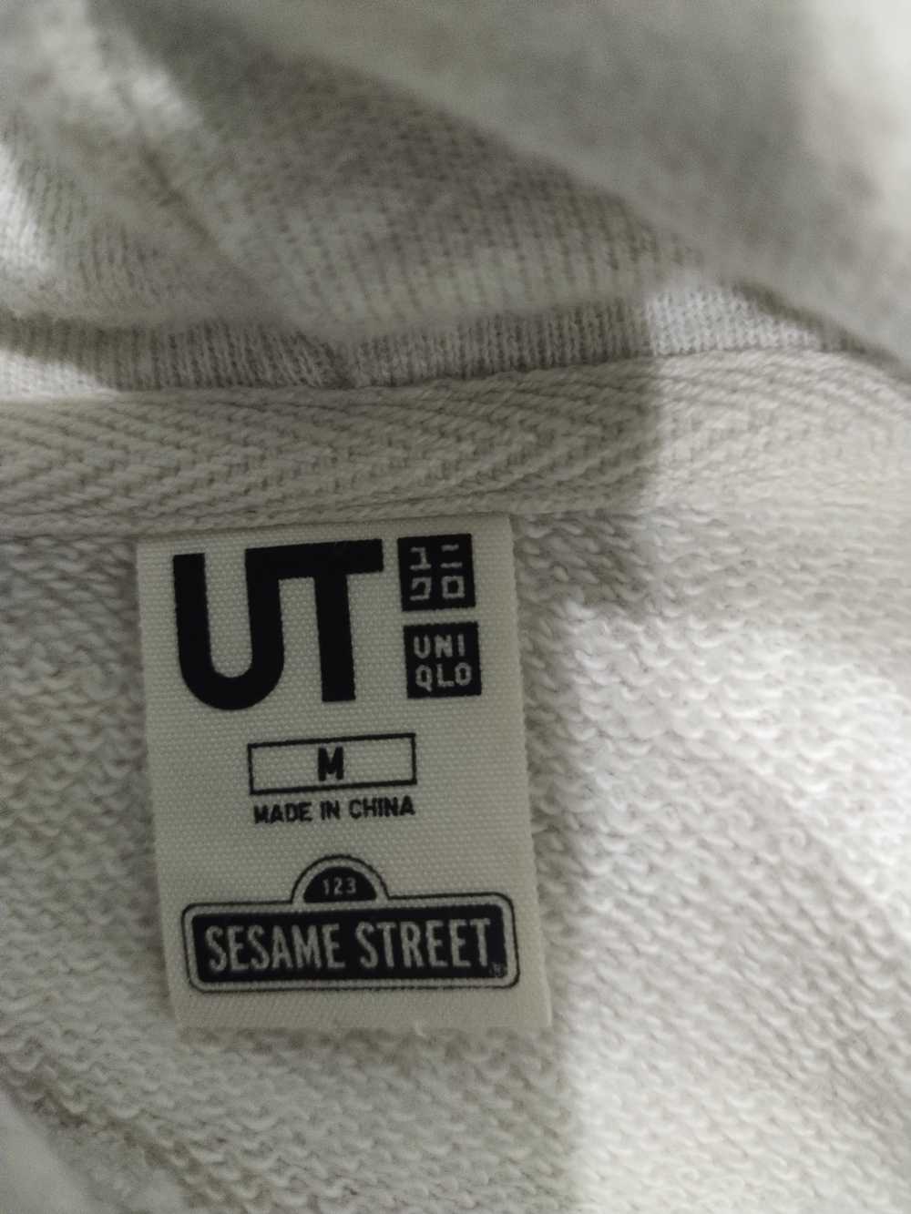 Uniqlo Sesame Street Elmo big logo - image 3