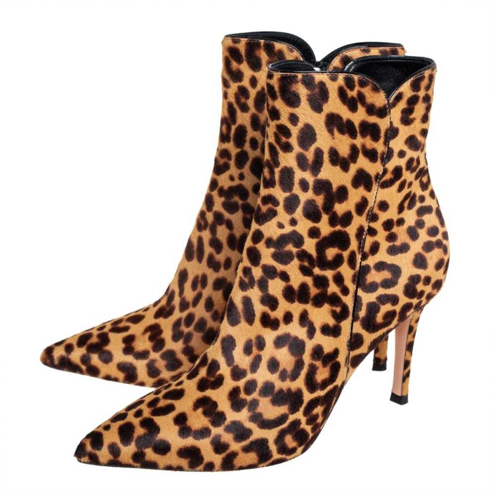 Gianvito Rossi Pony-style calfskin boots - image 4