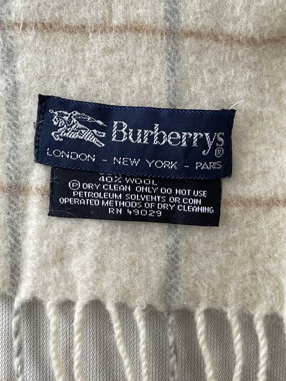 Burberry Burberrys scarf London-New York- Paris (… - image 4