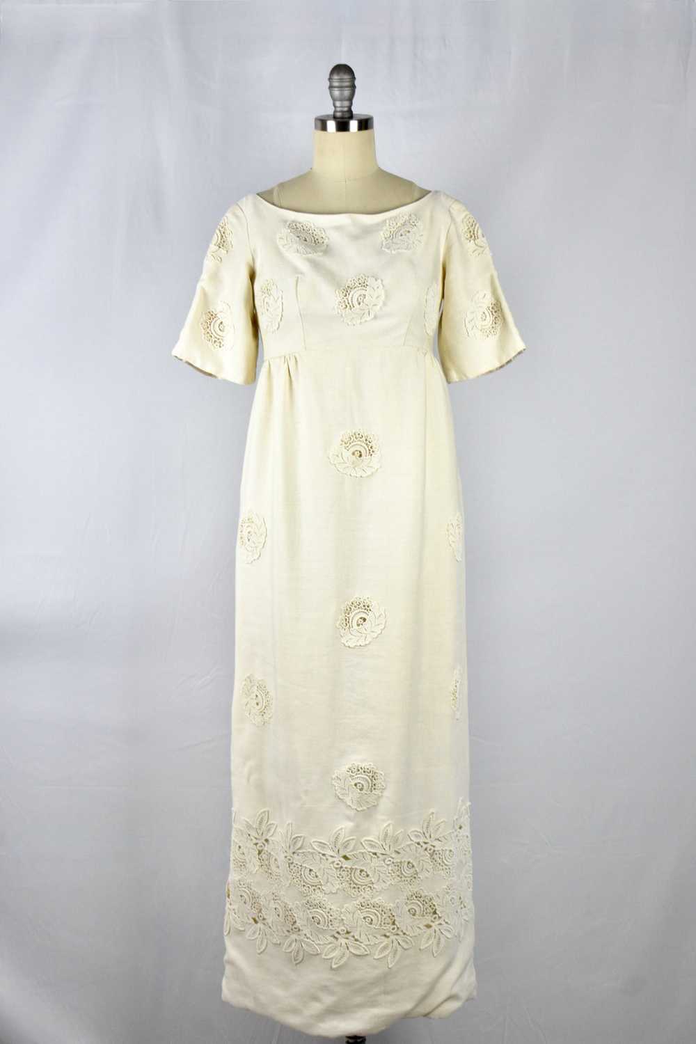 Elegant 1960's Empire Waist Ivory Linen Wedding G… - image 1