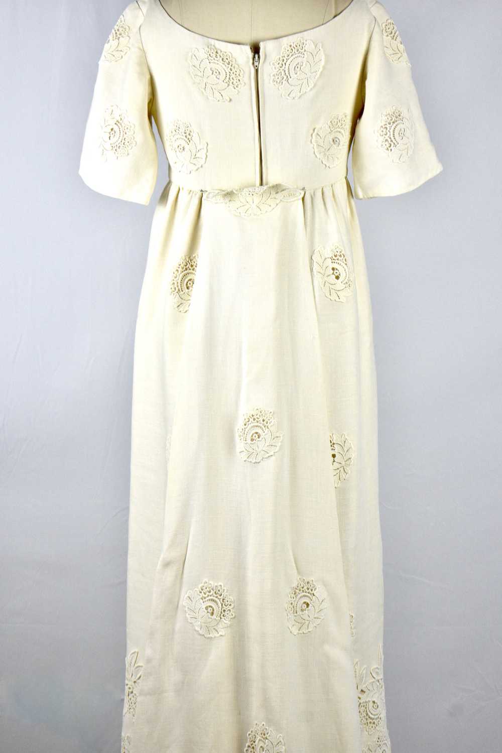 Elegant 1960's Empire Waist Ivory Linen Wedding G… - image 6