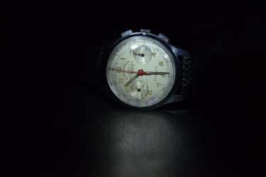 Gentlemans Lewyt Salesaward Chronograph - image 1