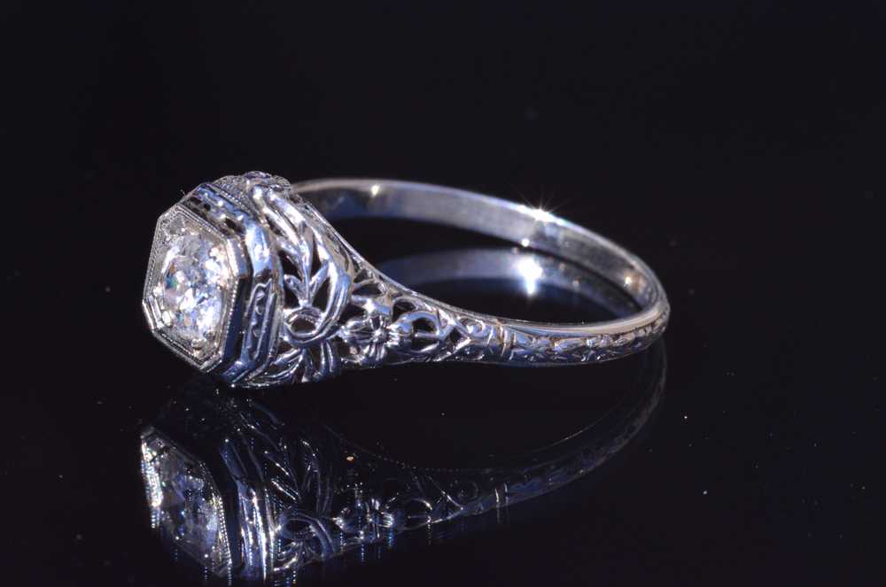 The Rittenhouse: 18 Karat White Gold Filigree Eng… - image 2