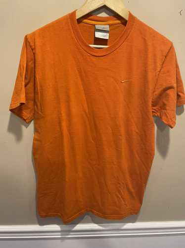 Nike Nike mini swoosh tee orange medium y2k