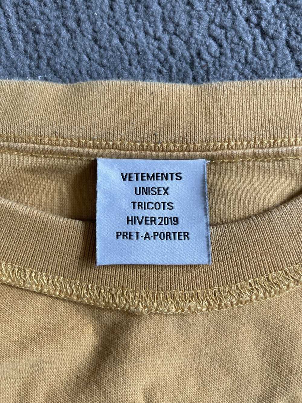 Vetements Vetements Inside Out Logo Patch Tee - image 7