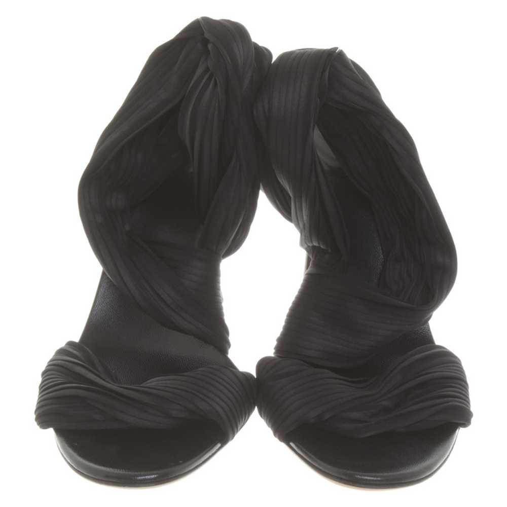 Gucci black patent leather platform sandals - image 4