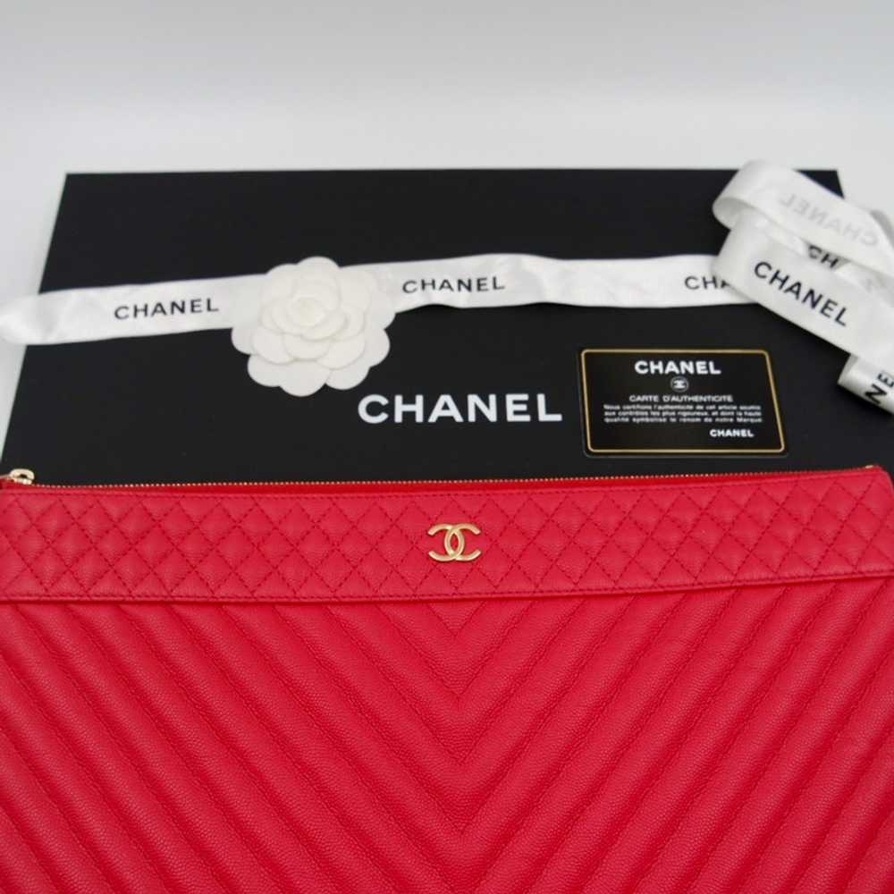 Chanel Clutch Bag Leather in Red - image 2