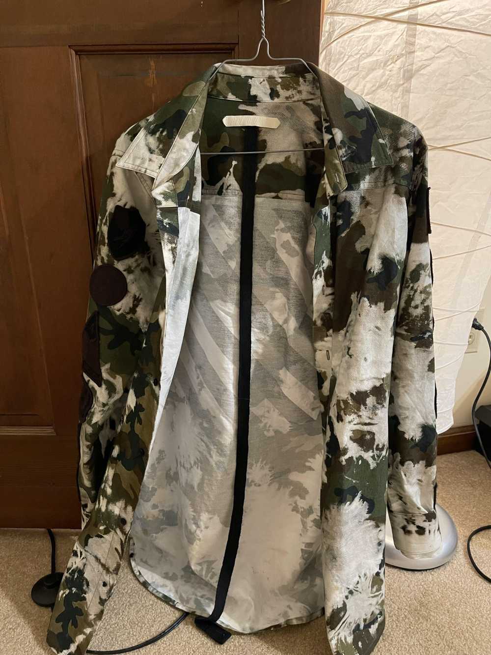 Off-White Camo Badge Field Jacket - image 5