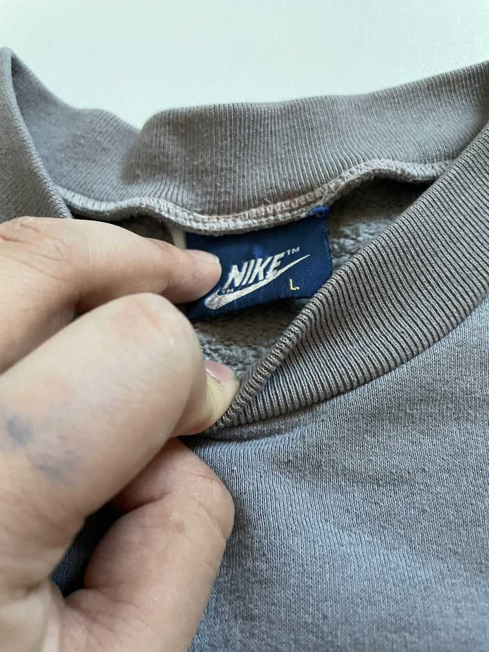 Nike × Streetwear × Vintage Vintage Nike sweatshi… - image 3