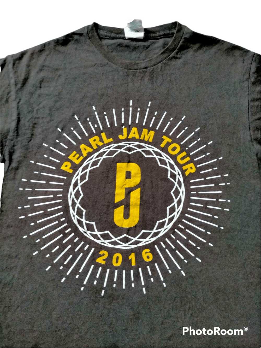 Band Tees × Vintage Vintage Y2k pearl jam tour tee - image 4