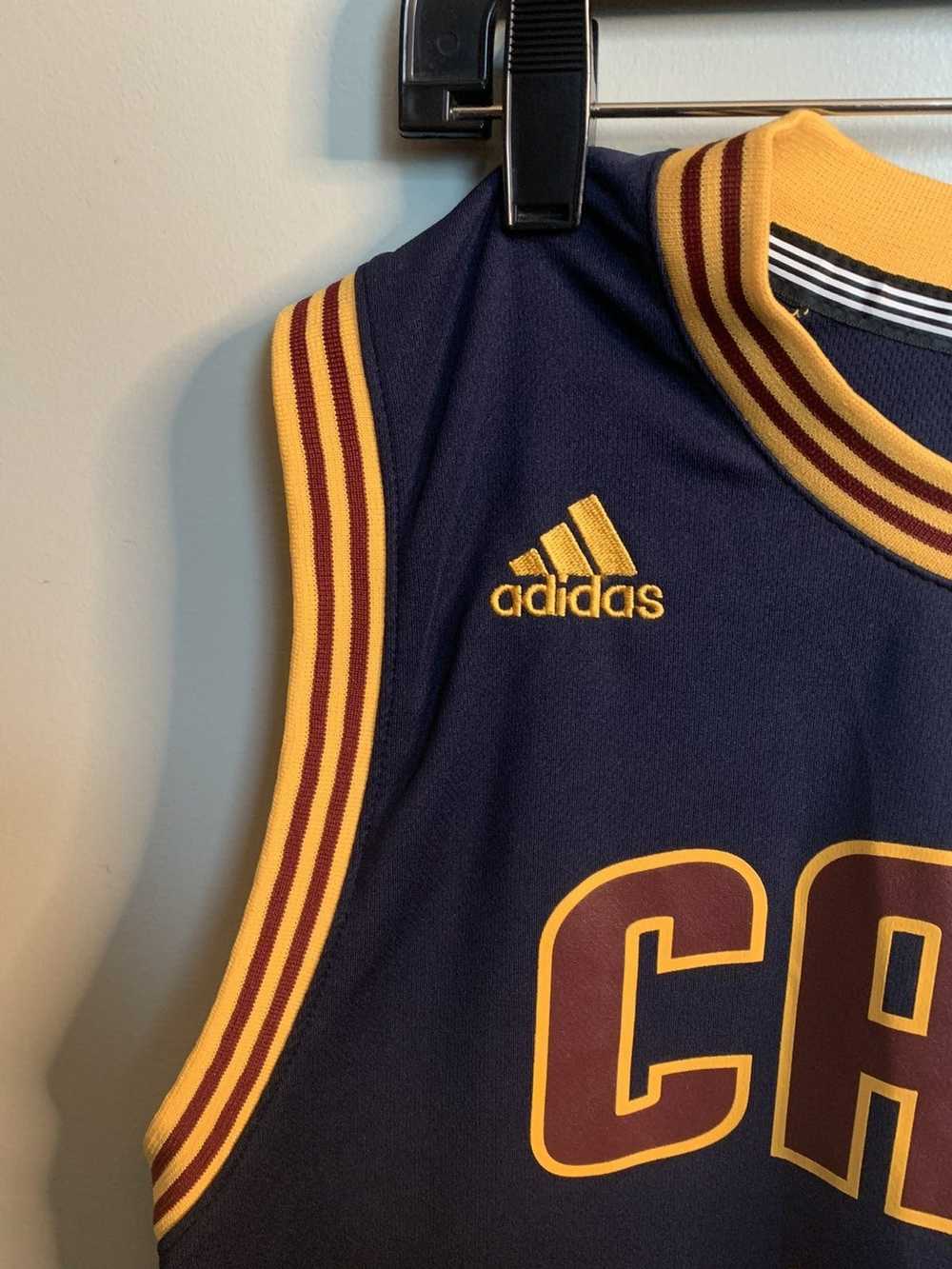 Cleveland Cavaliers Jersey Men Large Lebron James Adidas NBA Black Yellow  Shirt