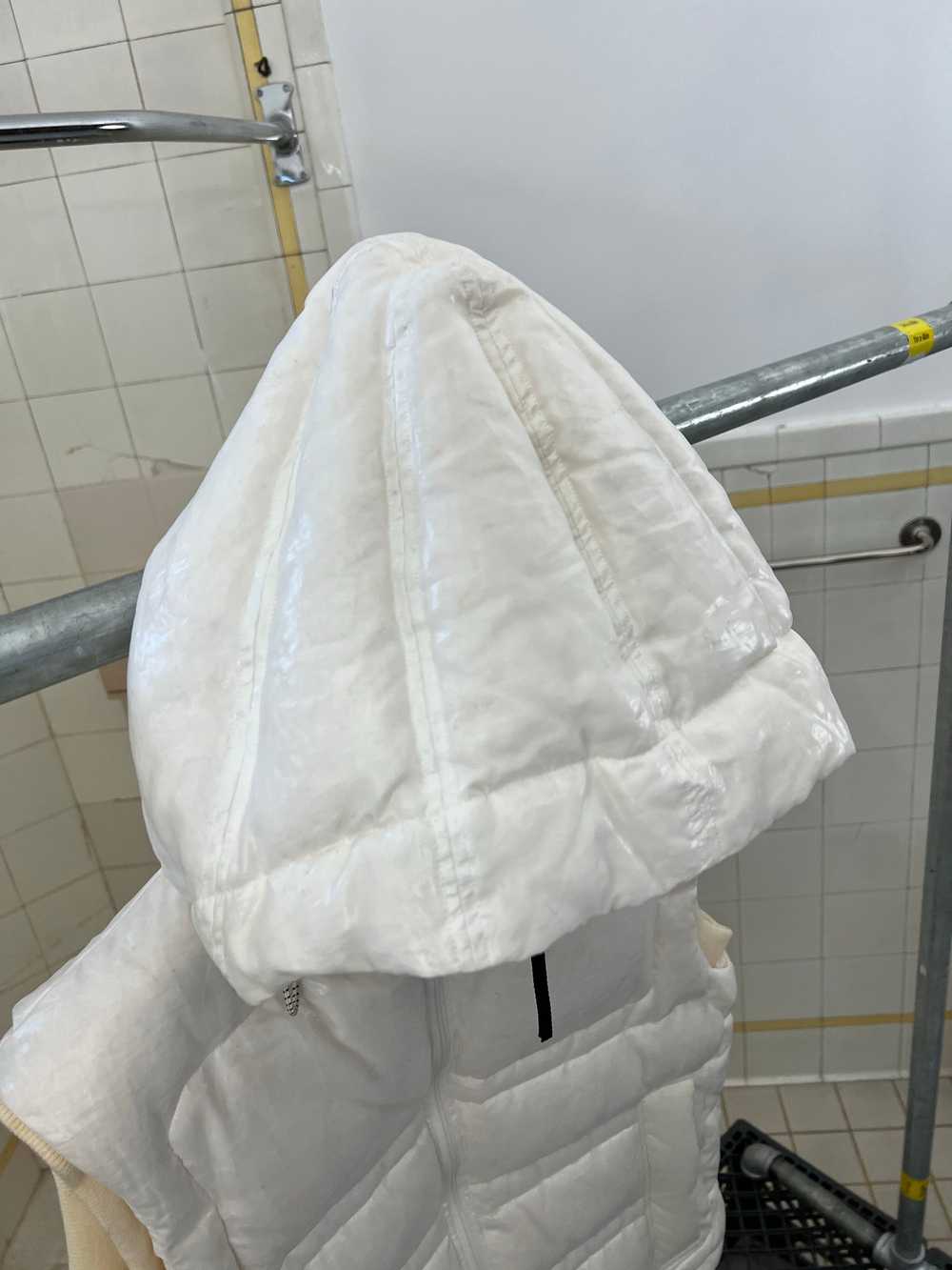 aw1999 Issey Miyake Translucent White Down Hooded… - image 3