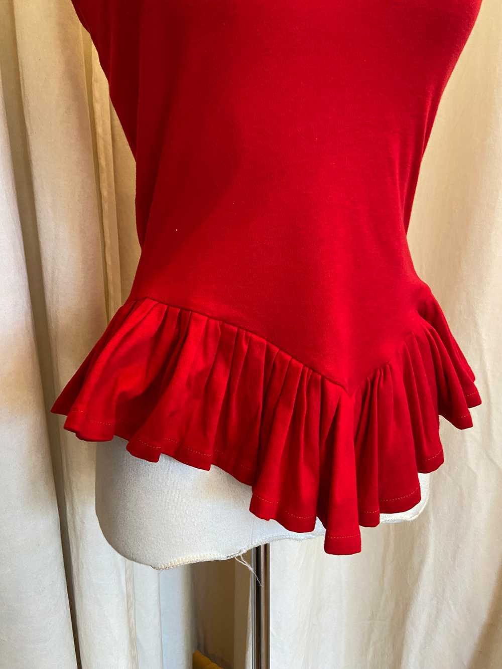 1990's Norma Kamali Red Strapless Blouse - image 3