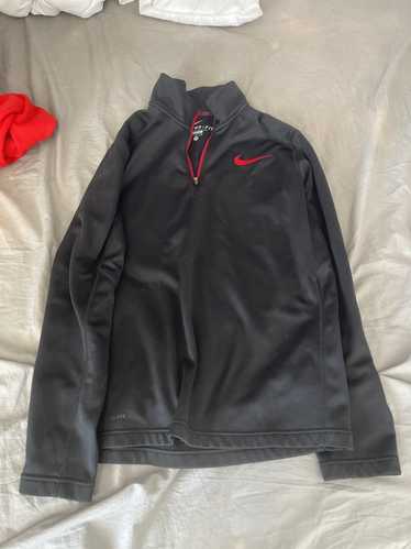 Nike Black therma-fit crew neck