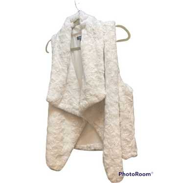Other Premise white fur wrap size small - image 1