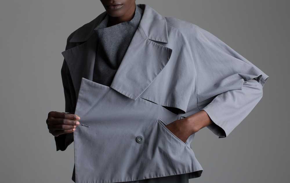Vintage Issey Miyake Cropped Trench - image 3