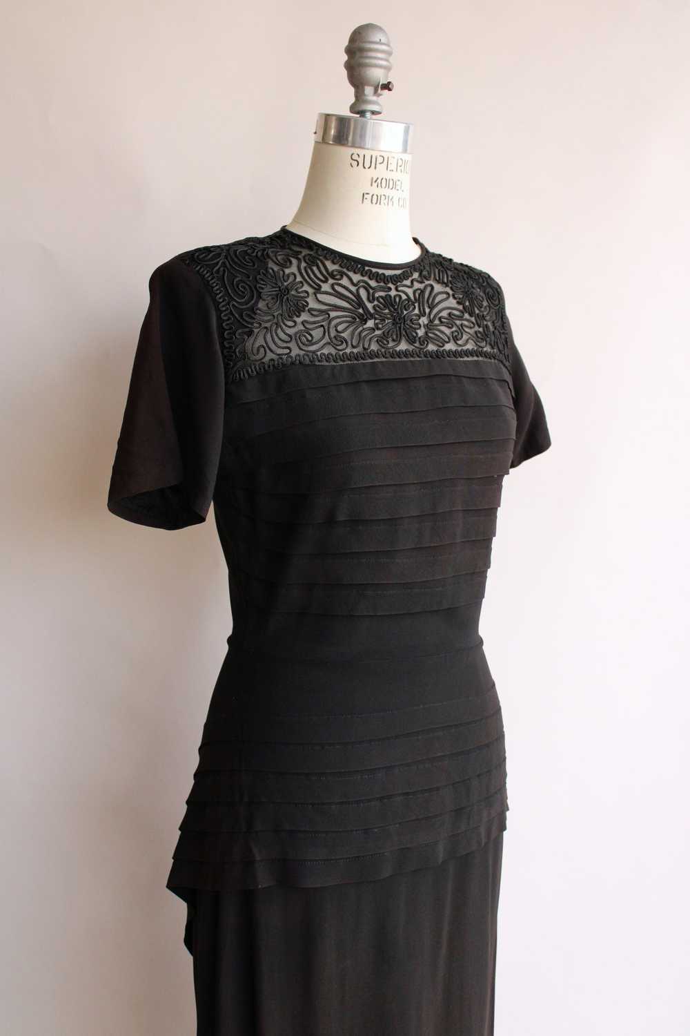 Vintage 1940s Dress with Soutache Trim - image 3