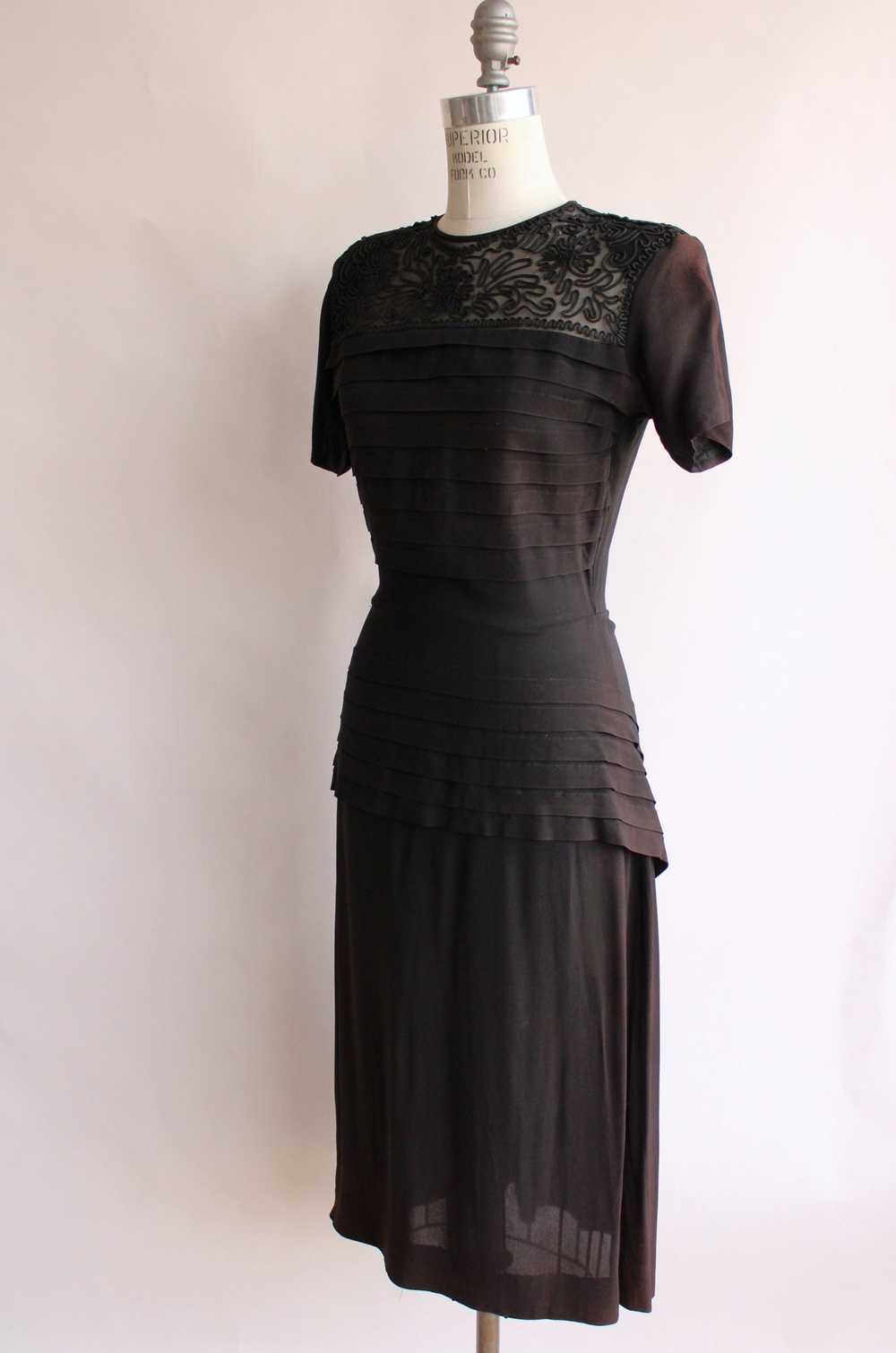 Vintage 1940s Dress with Soutache Trim - image 5