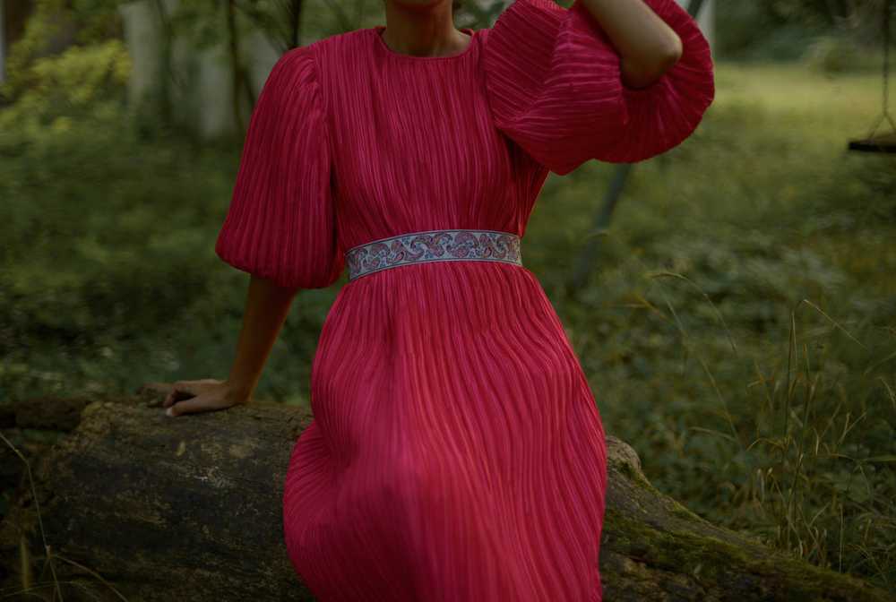1980s George F Couture raspberry plissé pleat bal… - image 4