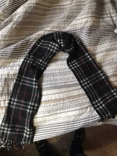 Burberry Burberry black/red tartan scarf