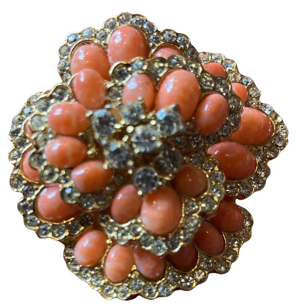 Vintage Signed Ciner Flower Brooch,Coral Cabachon… - image 4