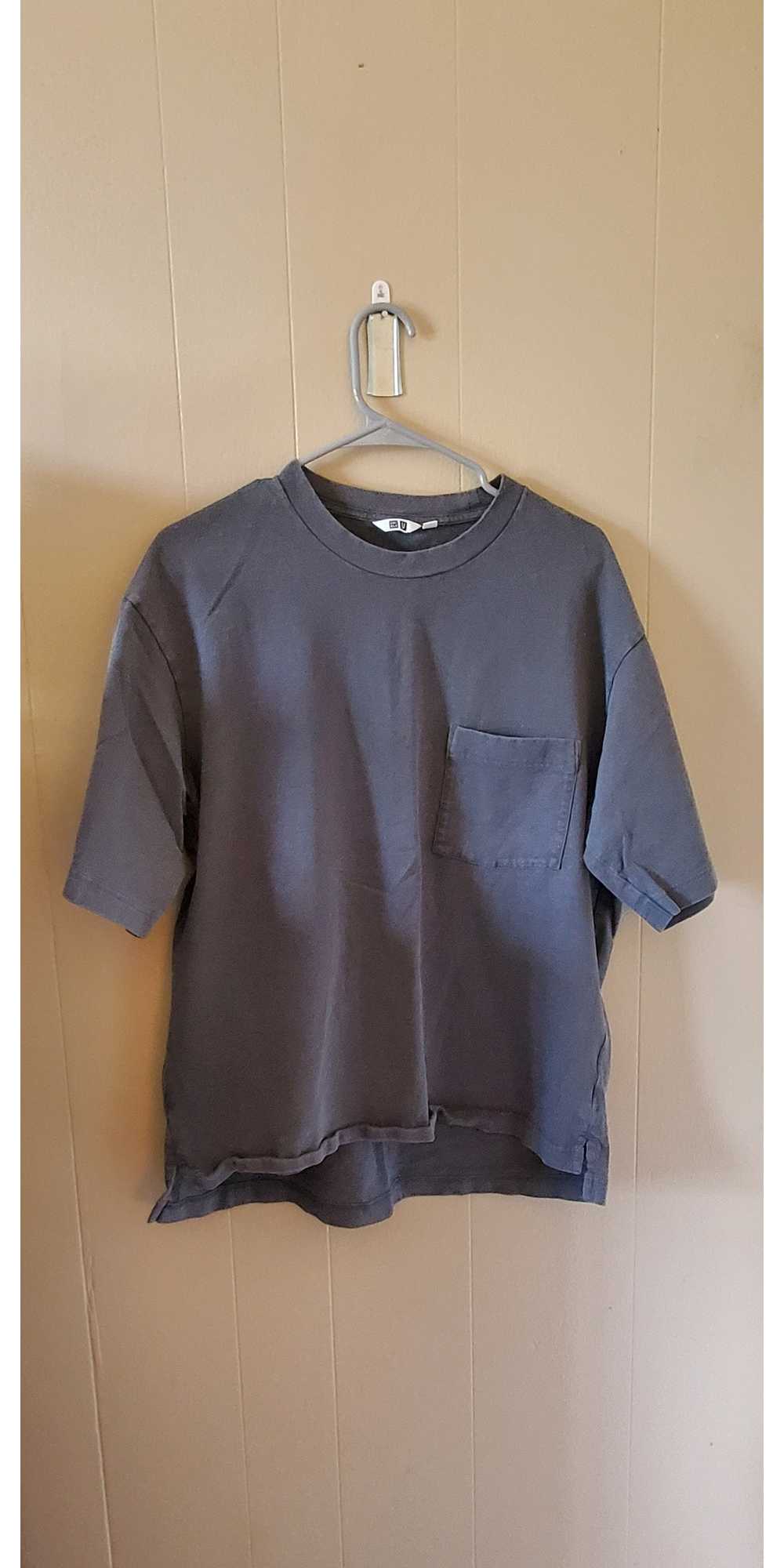 Uniqlo Grey Uniqlo Boxy Pocket Tee Shirt - image 1